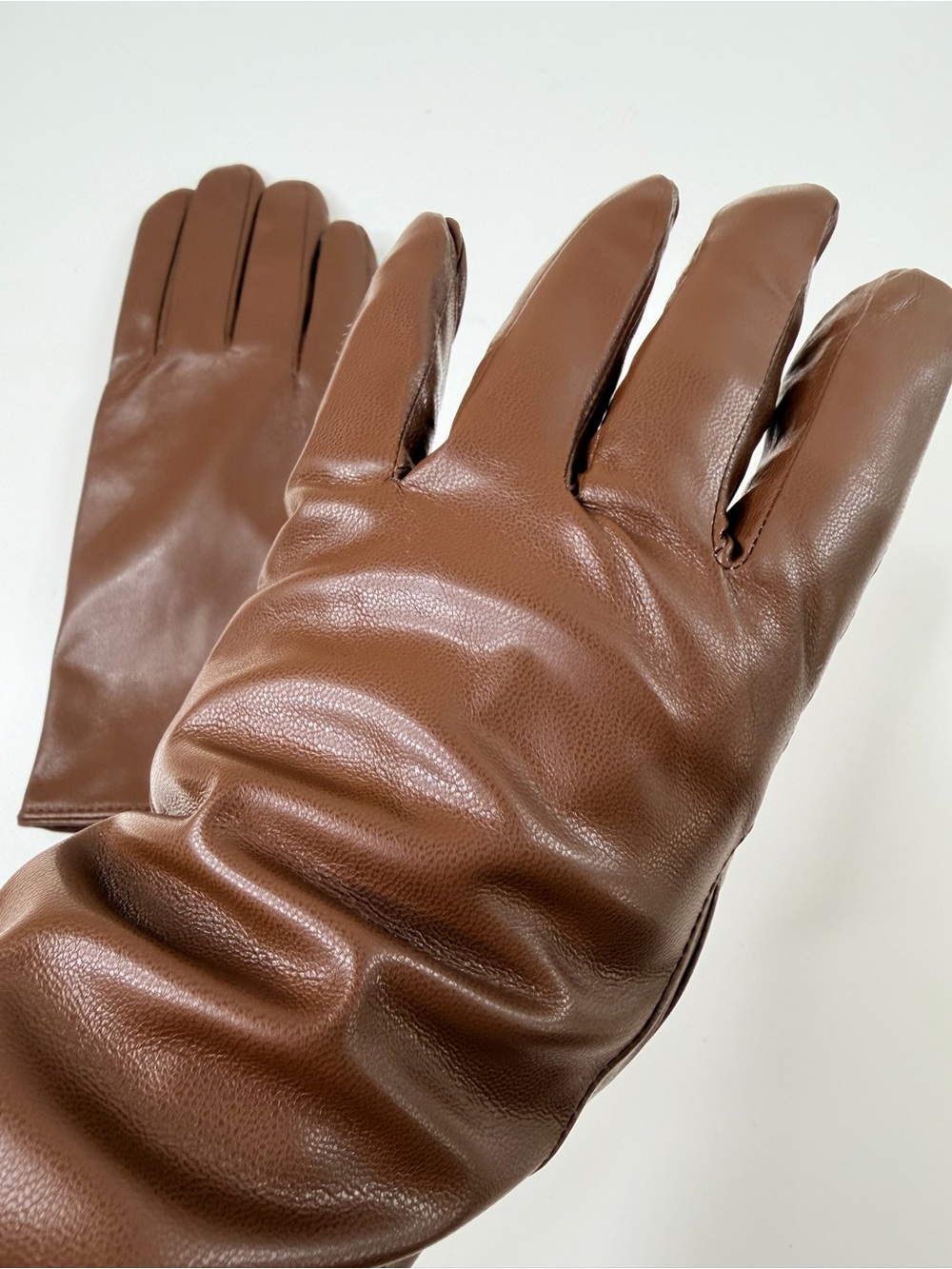 Women’s size large 8 lambskin Brown leather gloves fleece lining
